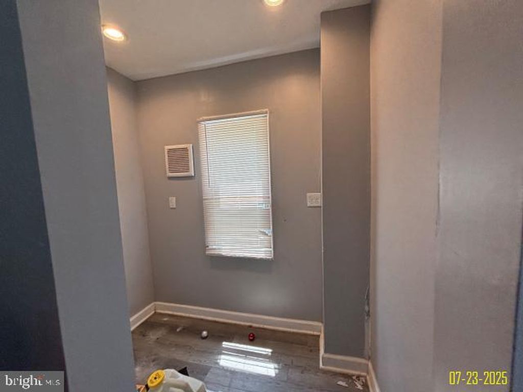 Image 33 of property listing at 4203 SPRINGWOOD AVE, Baltimore, MD 21206