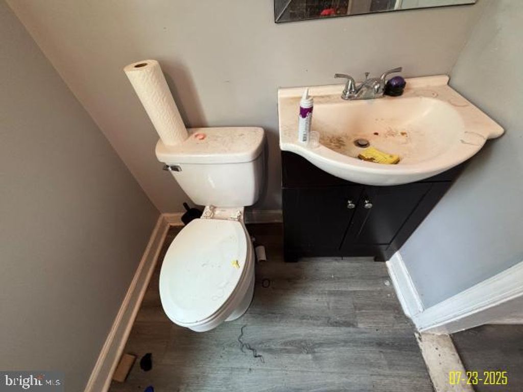 Image 53 of property listing at 4203 SPRINGWOOD AVE, Baltimore, MD 21206