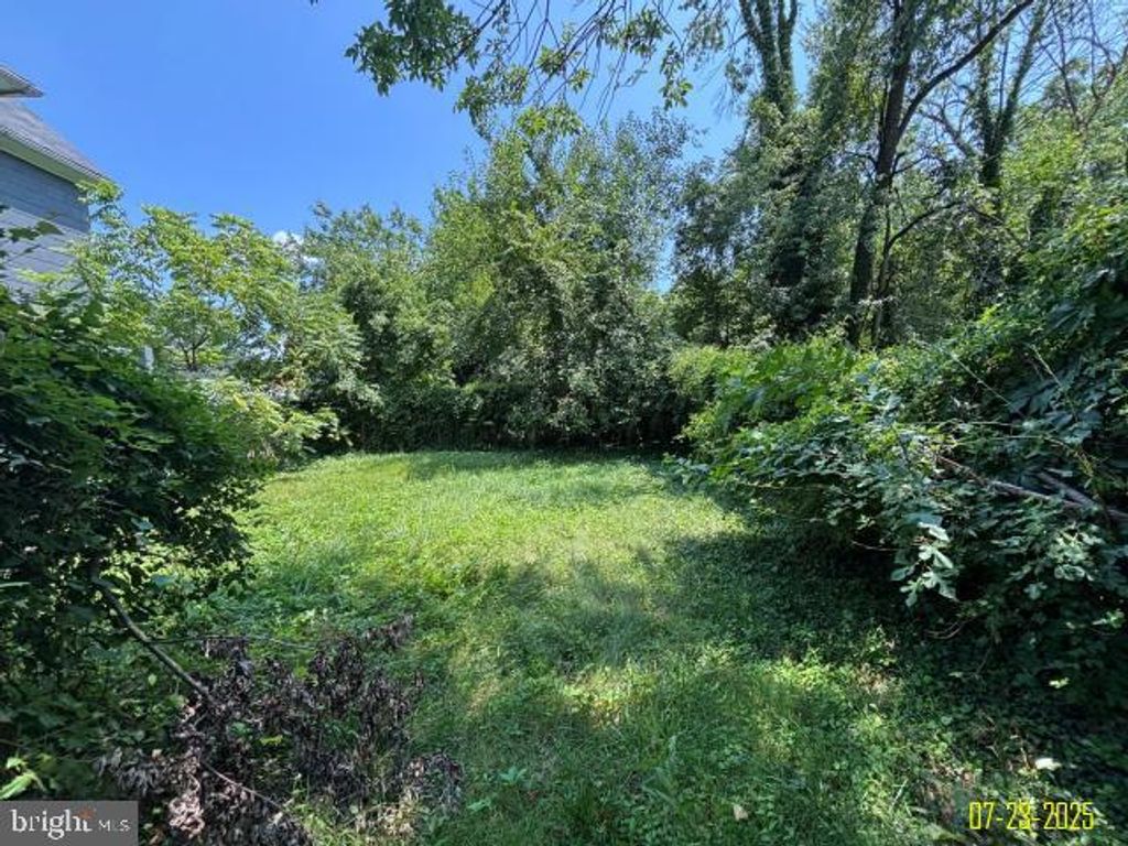 Image 72 of property listing at 4203 SPRINGWOOD AVE, Baltimore, MD 21206