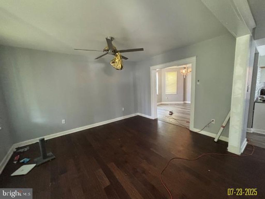 Image 9 of property listing at 4203 SPRINGWOOD AVE, Baltimore, MD 21206