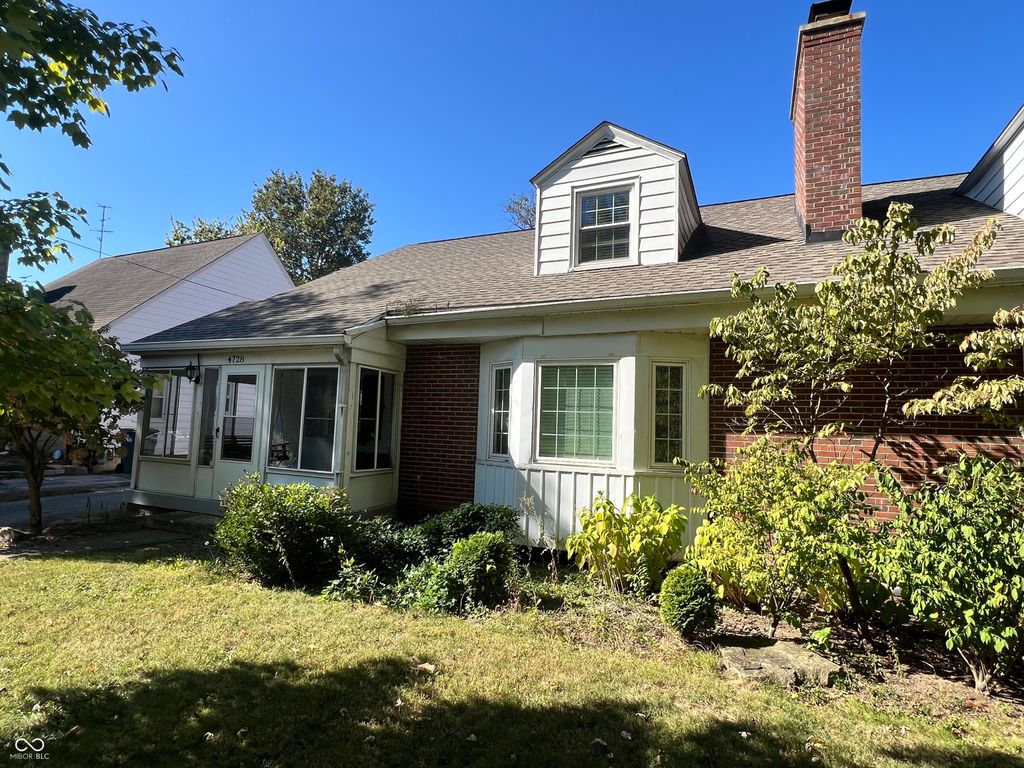 4728 Boulevard Place, Indianapolis, IN 46208