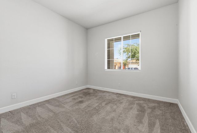 566 Albany St, Lathrop, CA 95330