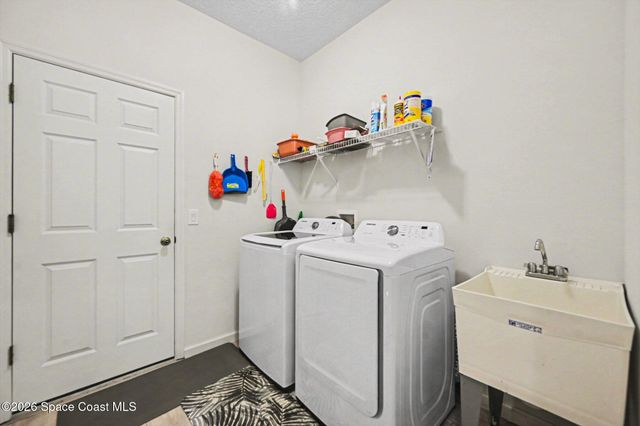 2851 Dietrich Avenue SE, Palm Bay, FL 32909