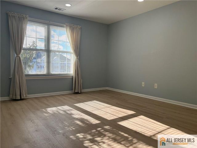 1027 Waterford Drive 1027, Edison, NJ 08817