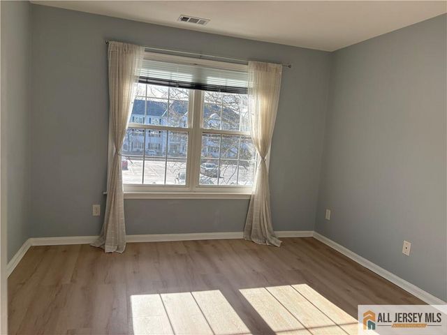 1027 Waterford Drive 1027, Edison, NJ 08817