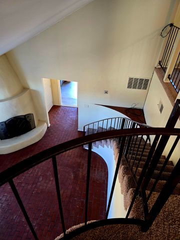 5231 Purcell Drive NE, Albuquerque, NM 87111