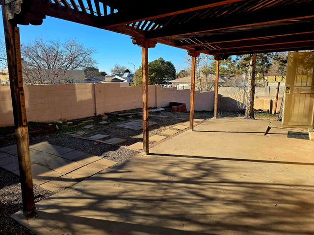 5231 Purcell Drive NE, Albuquerque, NM 87111