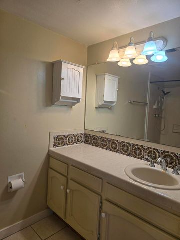 5231 Purcell Drive NE, Albuquerque, NM 87111