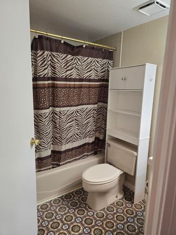 5231 Purcell Drive NE, Albuquerque, NM 87111