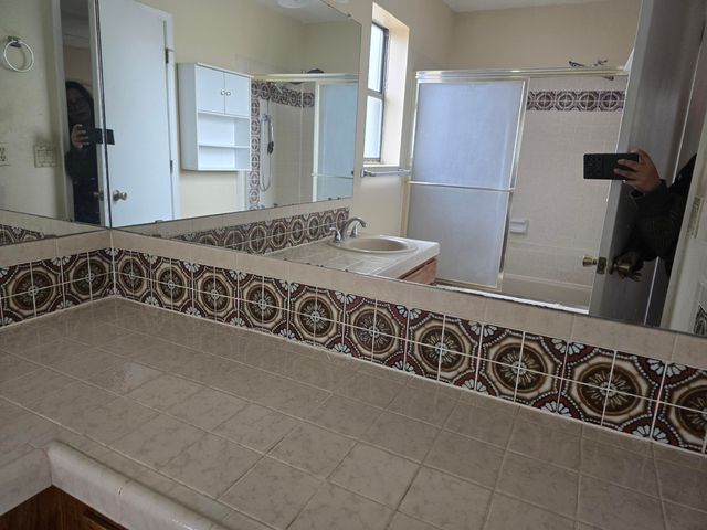 5231 Purcell Drive NE, Albuquerque, NM 87111