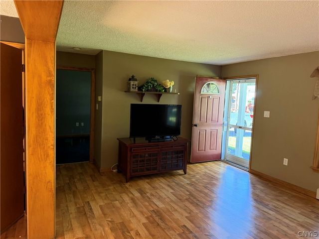 6678 Willow Terrace, Wales, NY 14139