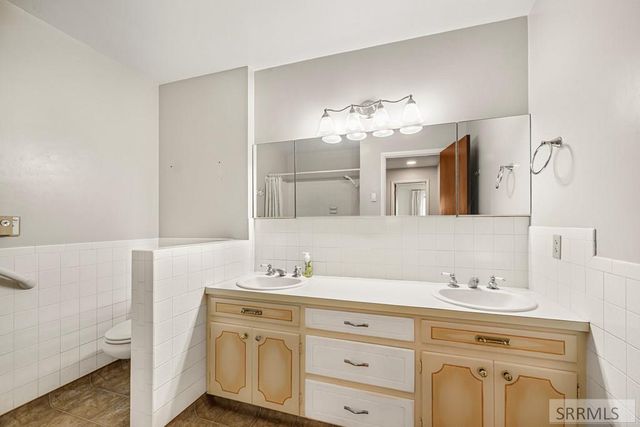 275 Park Street, Newdale, ID 83436