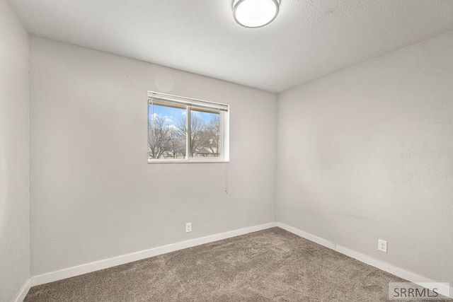 275 Park Street, Newdale, ID 83436