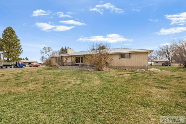 275 Park Street, Newdale, ID 83436