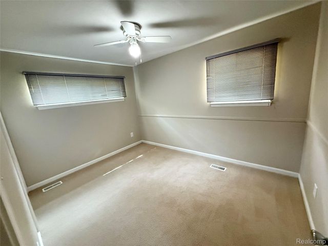 18582 Whitby Street, Livonia, MI 48152