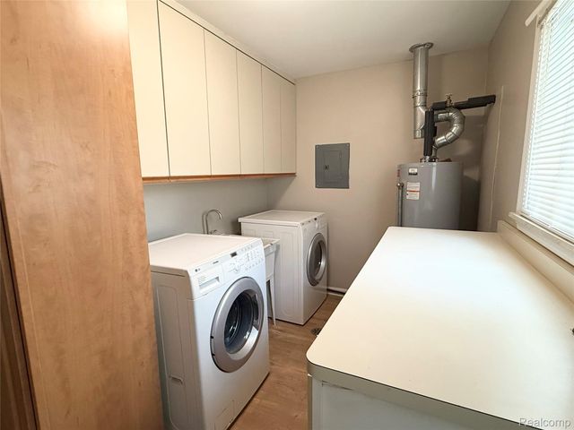 18582 Whitby Street, Livonia, MI 48152