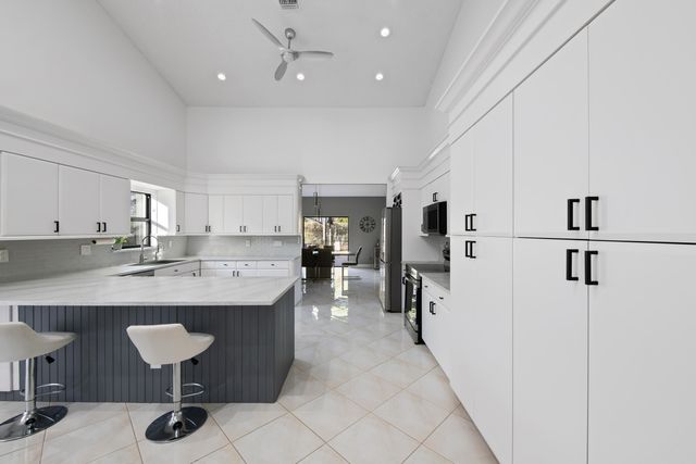 8505 NW 77th Street, Tamarac, FL 33321