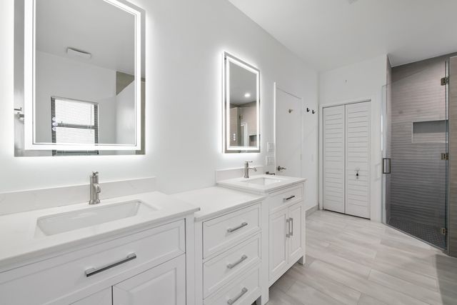 8505 NW 77th Street, Tamarac, FL 33321