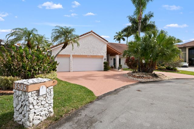 8505 NW 77th Street, Tamarac, FL 33321