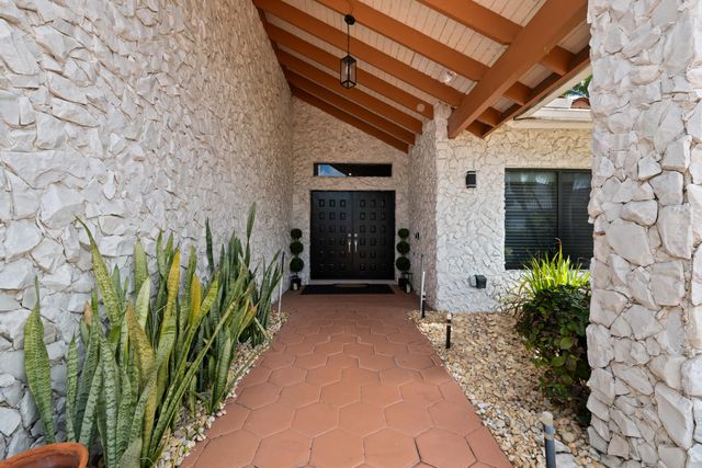 8505 NW 77th Street, Tamarac, FL 33321