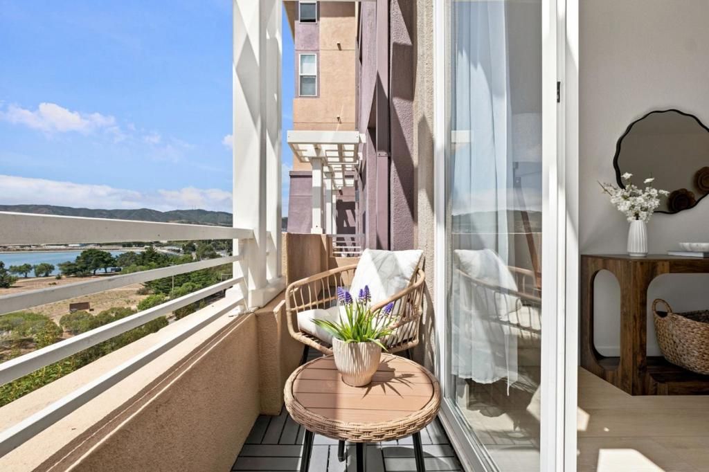 Image 10 of property listing at 101 Crescent Way 2108, San Francisco, CA 94134