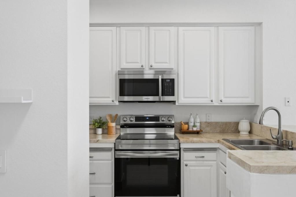 Image 11 of property listing at 101 Crescent Way 2108, San Francisco, CA 94134