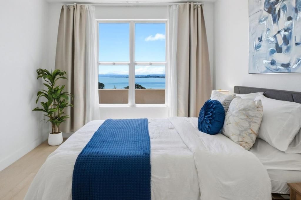 Image 18 of property listing at 101 Crescent Way 2108, San Francisco, CA 94134