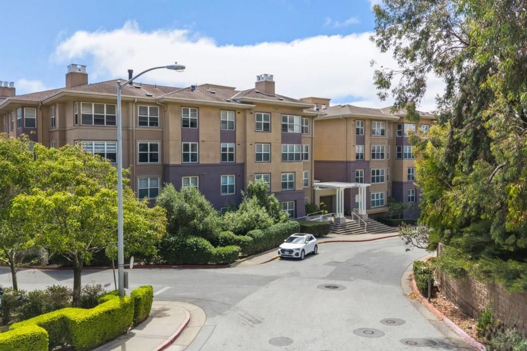Image 44 of property listing at 101 Crescent Way 2108, San Francisco, CA 94134