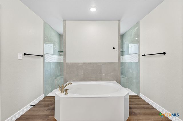 203 Fawn Ridge Drive, Copperas Cove, TX 76522