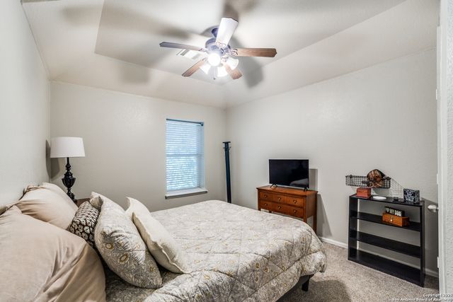 10106 RAMBLIN RIVER RD, San Antonio, TX 78251