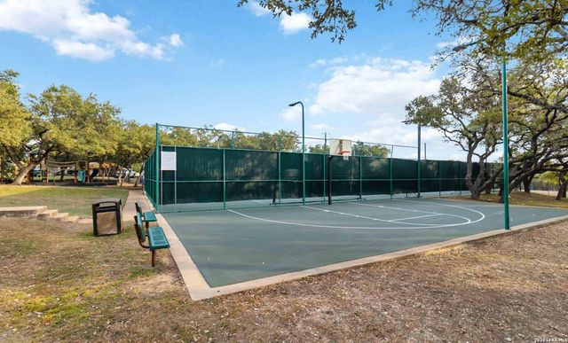 10106 RAMBLIN RIVER RD, San Antonio, TX 78251