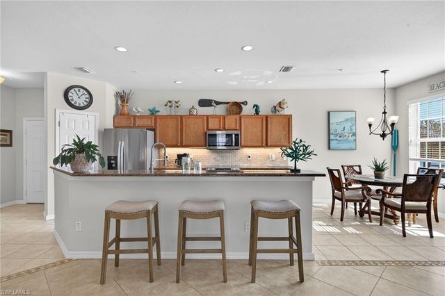 11751 Pasetto LN # 201, Fort Myers, FL 33908