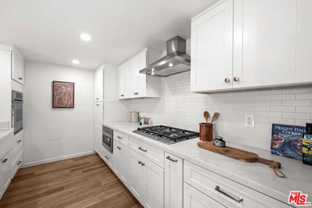 950 N Kings Road 342, West Hollywood, CA 90069