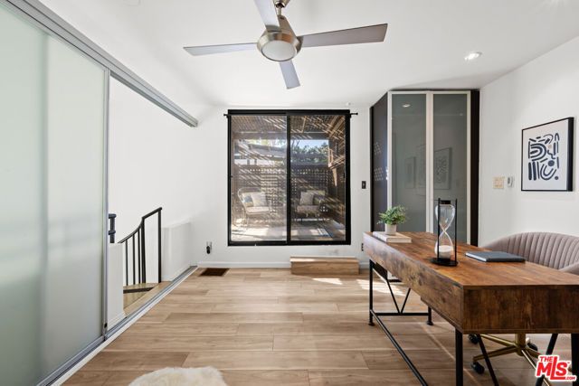 950 N Kings Road 342, West Hollywood, CA 90069