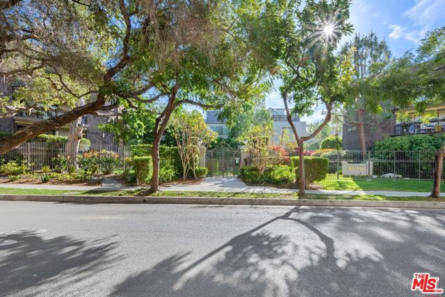 950 N Kings Road 342, West Hollywood, CA 90069