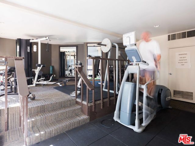 950 N Kings Road 342, West Hollywood, CA 90069