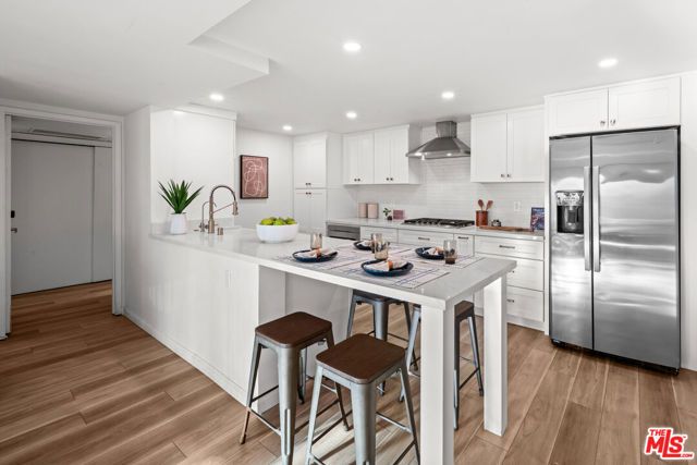 950 N Kings Road 342, West Hollywood, CA 90069