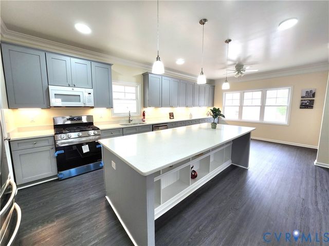 807 E 22nd St, Richmond, VA 23224