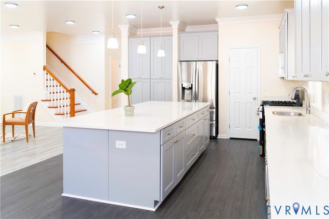 807 E 22nd St, Richmond, VA 23224