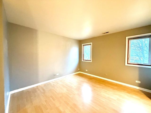 6S010 Steeple Run Drive 2D, Naperville, IL 60540