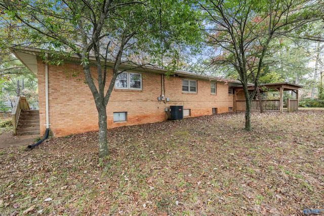 1402 11th Avenue SE, Decatur, AL 35601