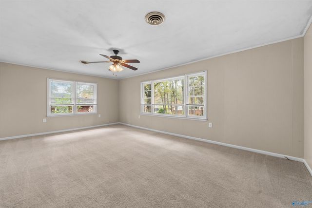 1402 11th Avenue SE, Decatur, AL 35601