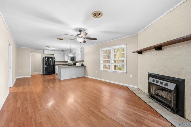 1402 11th Avenue SE, Decatur, AL 35601