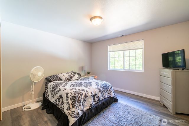 465 33 Sargent Road, Winlock, WA 98596