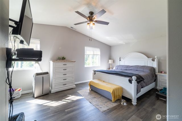 465 33 Sargent Road, Winlock, WA 98596
