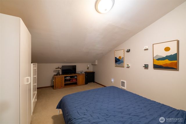 465 33 Sargent Road, Winlock, WA 98596