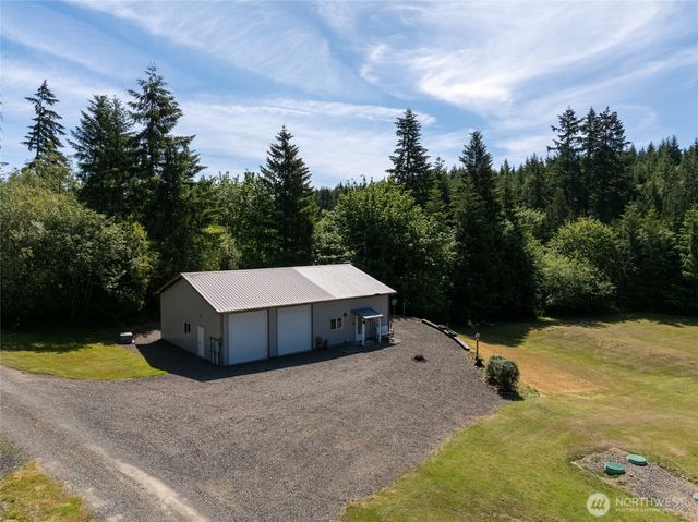 465 33 Sargent Road, Winlock, WA 98596