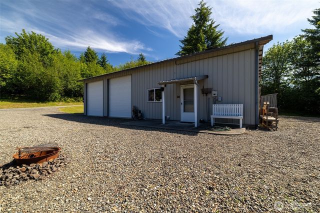 465 33 Sargent Road, Winlock, WA 98596