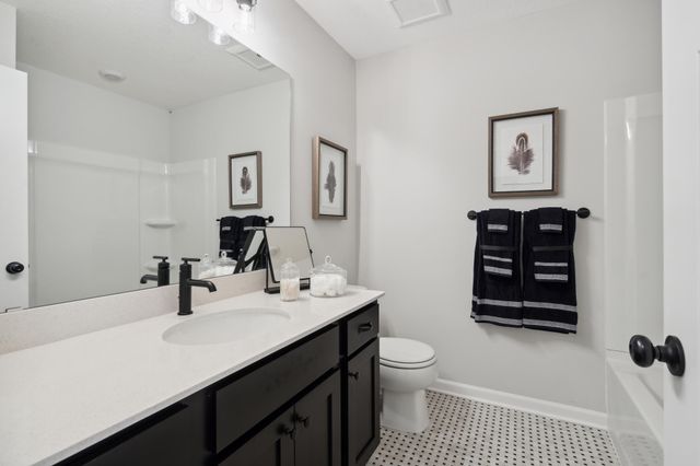 4170 Narrows Canyon Trail, Chaska, MN 55318