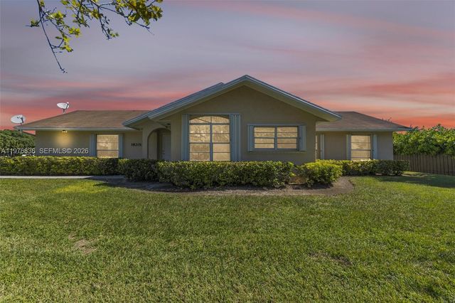 18201 SW 87th Avenue, Palmetto Bay, FL 33157